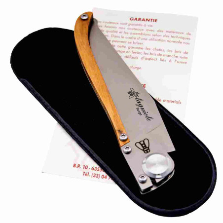 laguiole knife with extra-flat olive wood handle