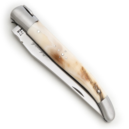 laguiole sanglier avec un manche en dent de phacochère